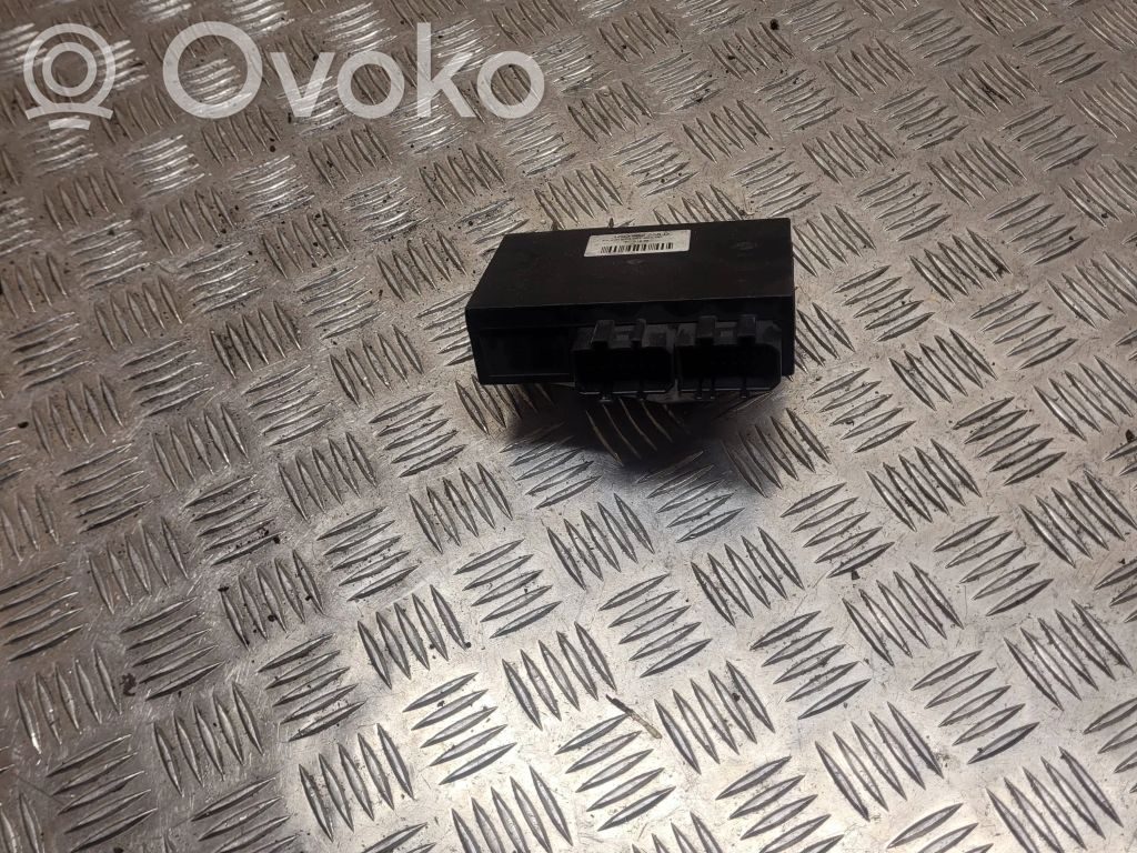 Volkswagen Golf IV Moduł / Sterownik komfortu 