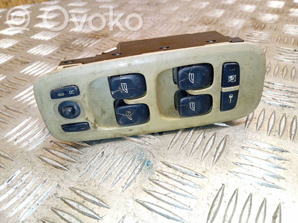 Volvo V70 Electric window control switch 