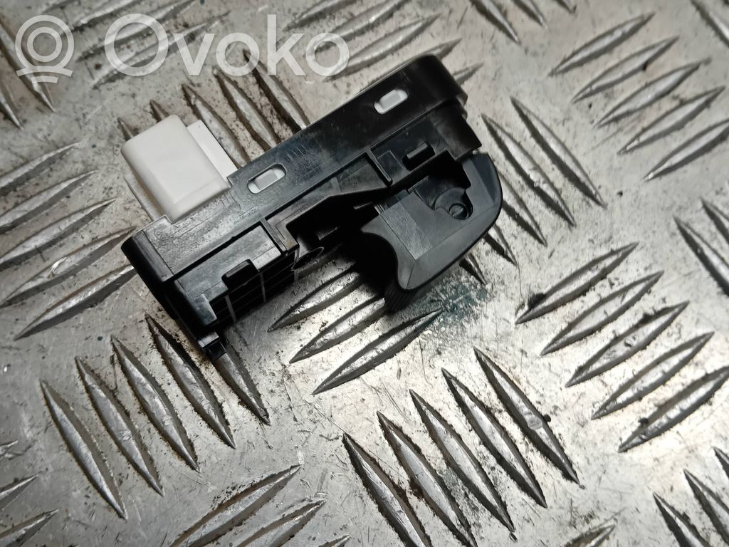 Mazda 3 II Electric window control switch 