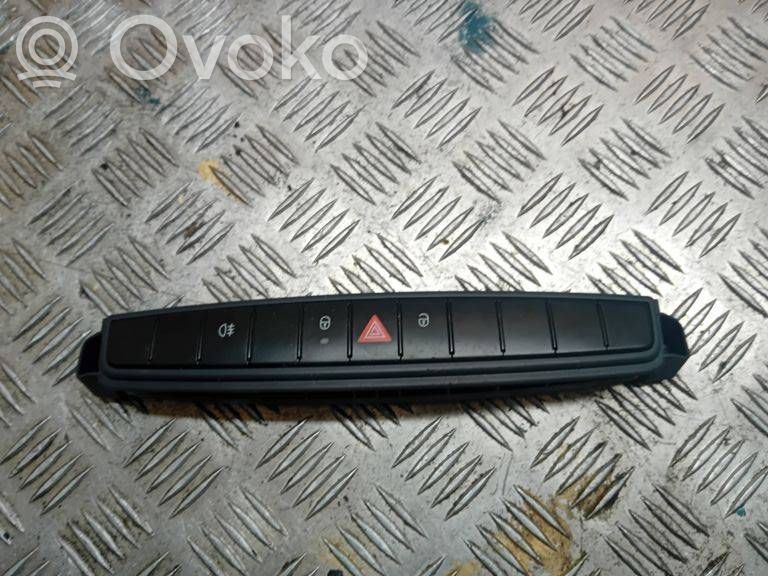 Smart ForFour I Hazard light switch 