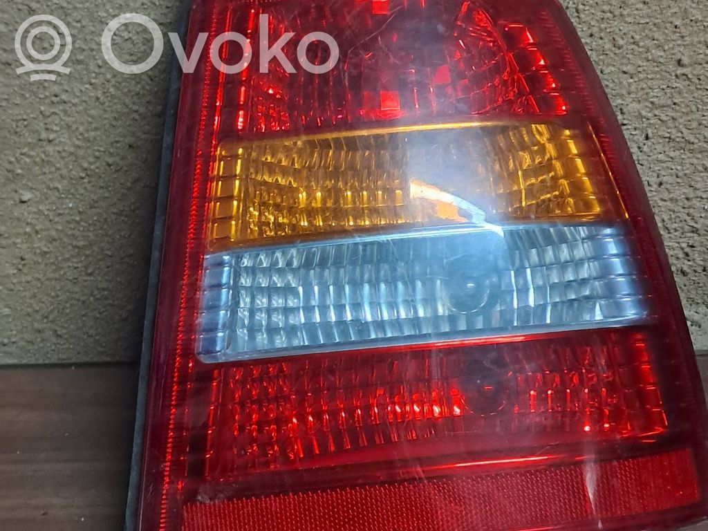 Opel Astra G Lampă spate în caroserie 