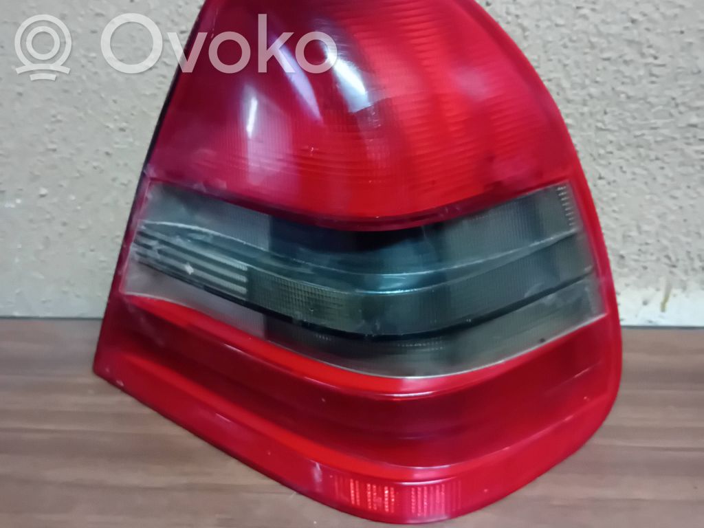 Mercedes-Benz C W202 Lampă spate în caroserie 
