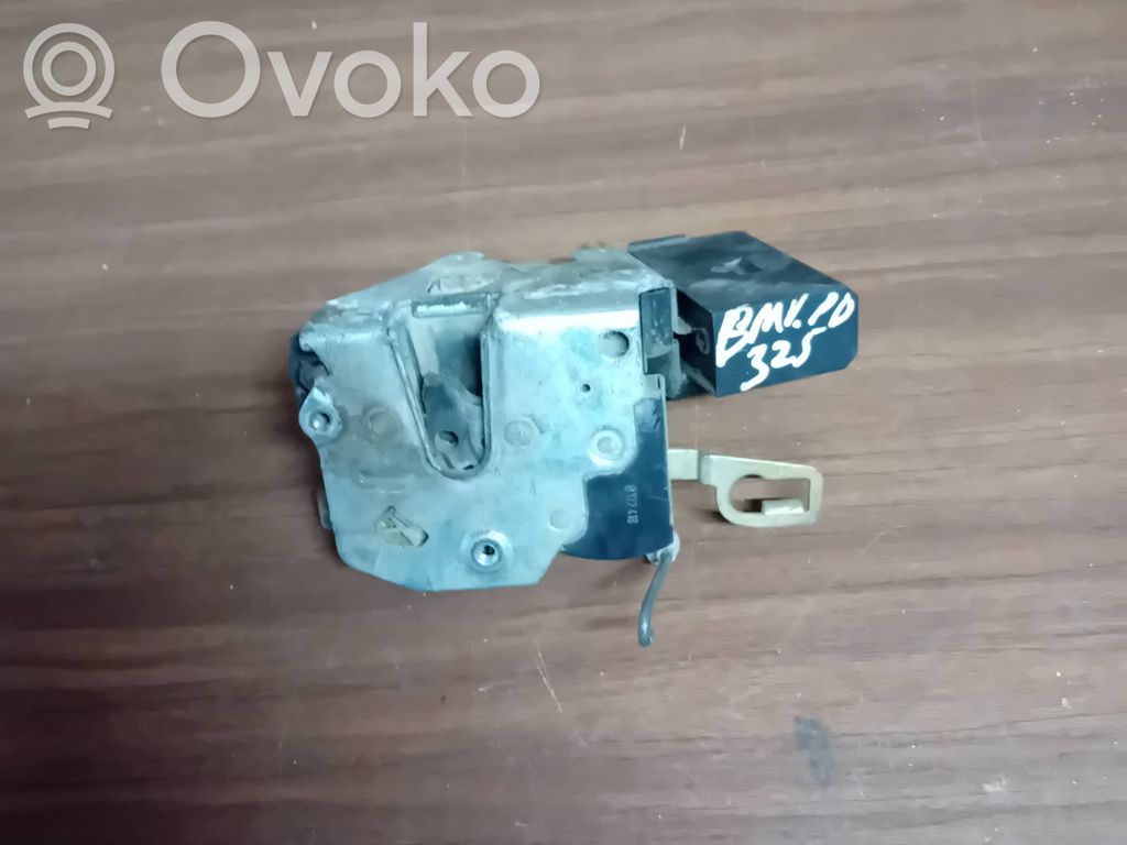BMW 3 E36 Priekšpusē slēdzene 