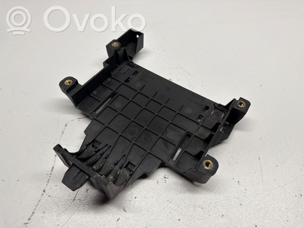 Volvo S80 Autres pièces compartiment moteur 