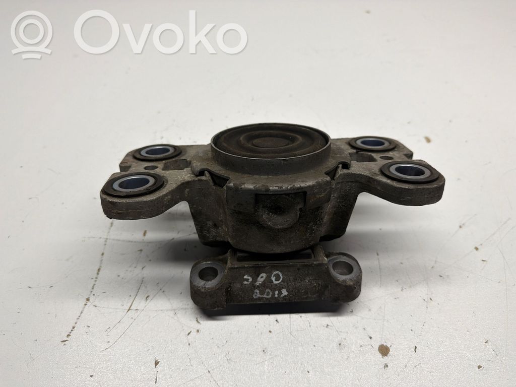 Volvo S80 Engine mount bracket 