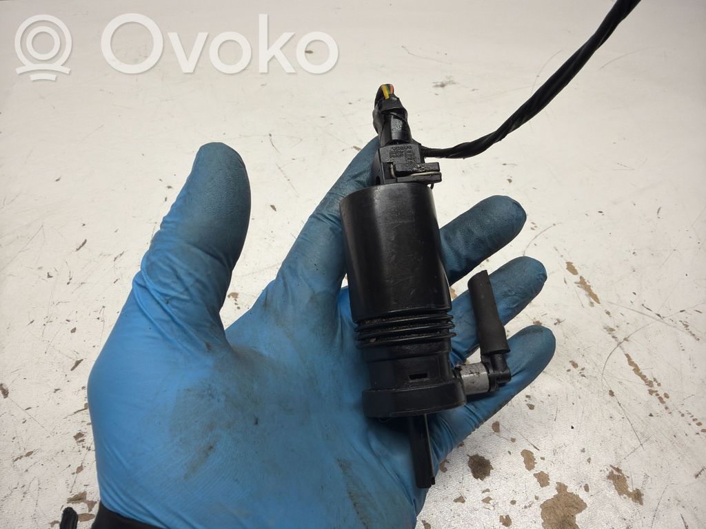 Volvo S80 Headlight washer pump 