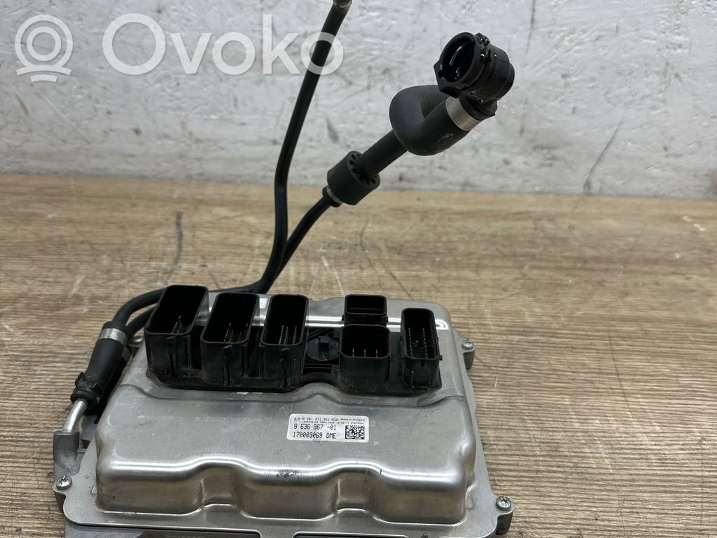 BMW 7 F01 F02 F03 F04 Engine control unit/module 