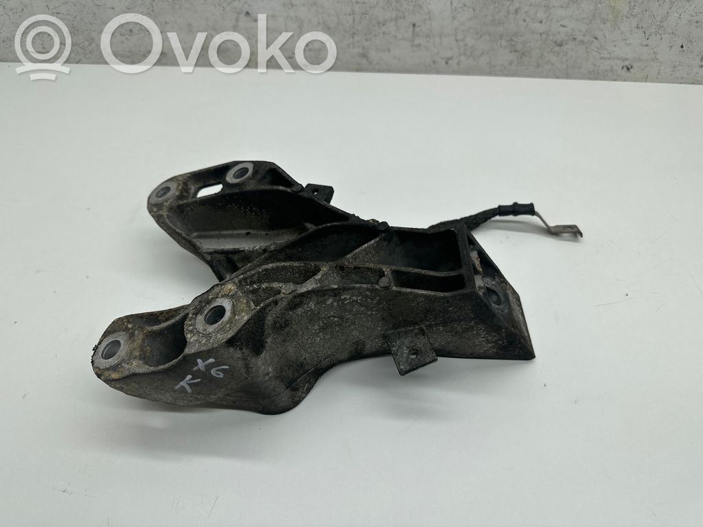 BMW X6 E71 Engine mounting bracket 