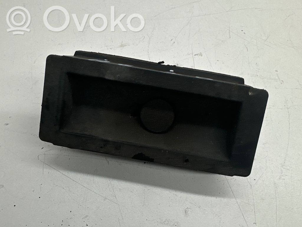 Jacking socket point   4G0802847