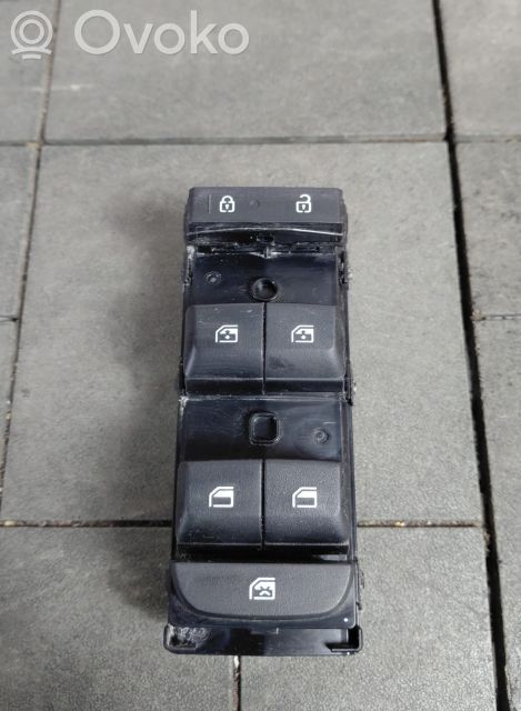 KIA Sportage Interruttore di controllo dell’alzacristalli elettrico 
