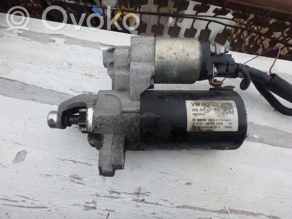Starter motor   06E911021F