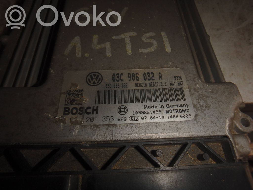 Volkswagen Golf V Engine control unit/module 