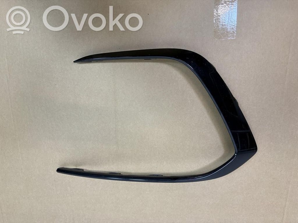 Volkswagen Golf VIII Front bumper lower grill 