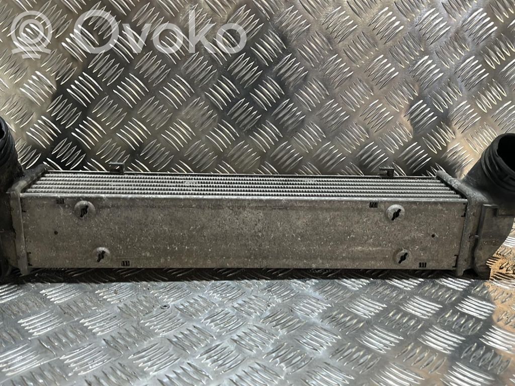 BMW 3 E90 E91 Intercooler radiator 