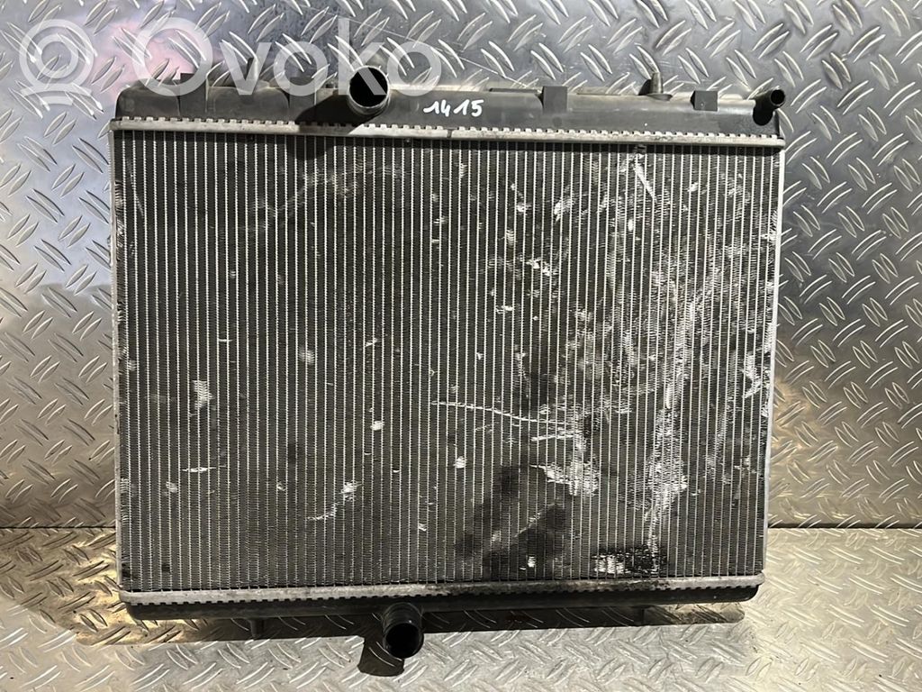 Peugeot 5008 Dzesēšanas šķidruma radiators 