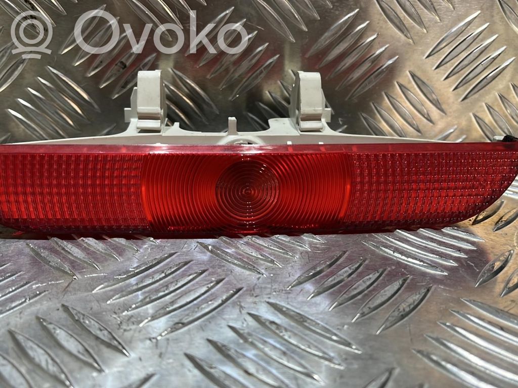 Mazda 3 I Third/center stoplight 