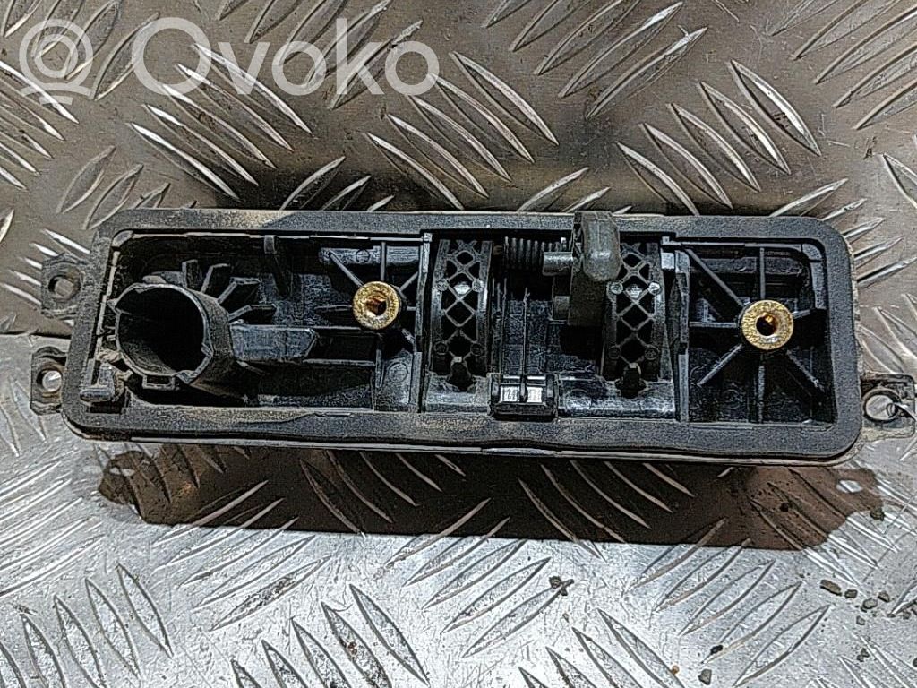 Dacia Logan I Klamka zewnętrzna drzwi tylnych samochodów dostawczych 