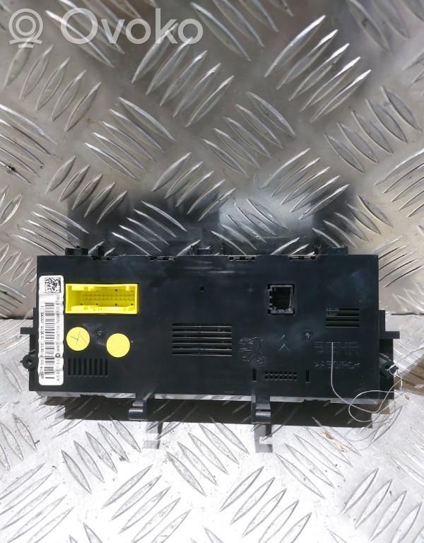 Citroen DS3 Climate control unit 