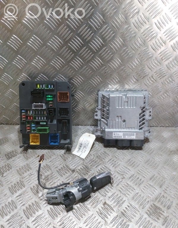 Citroen C4 II Aizdedzes ECU komplekts 