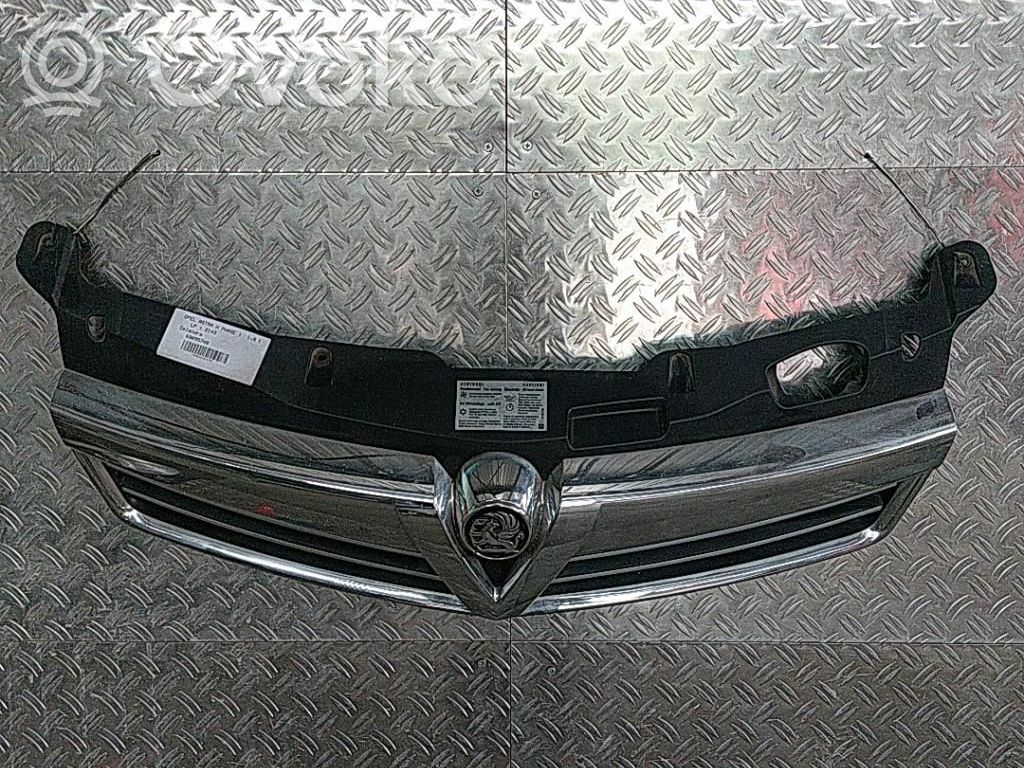 Opel Astra H Etusäleikkö 