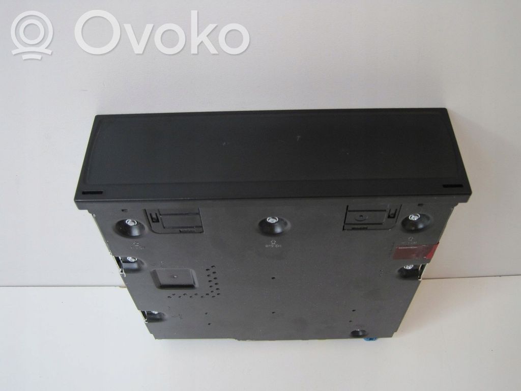 Volkswagen Transporter - Caravelle T1 Stacja multimedialna GPS / CD / DVD 