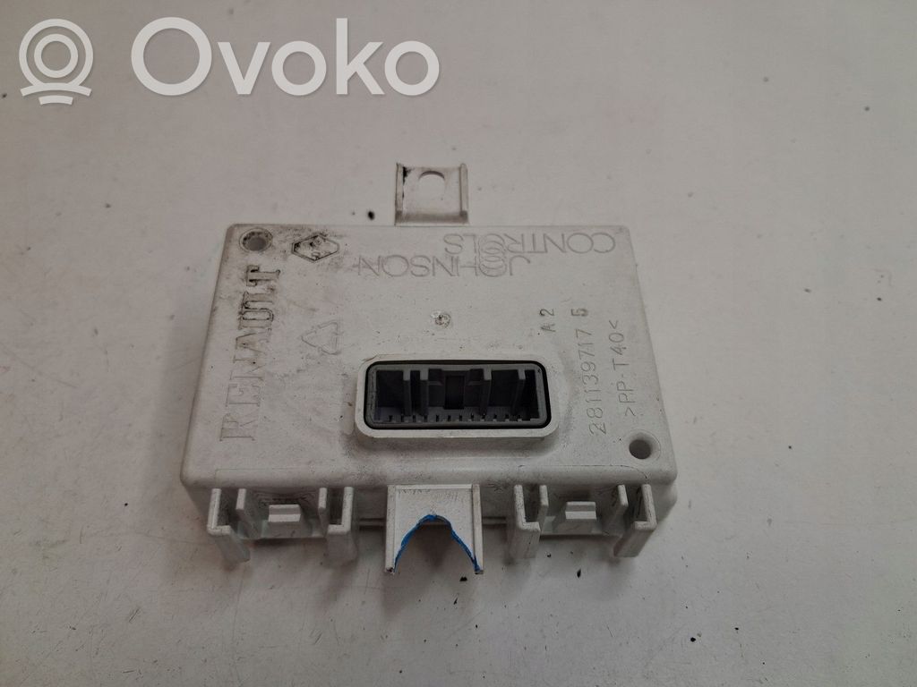 Renault Captur II Combustion control unit/module 
