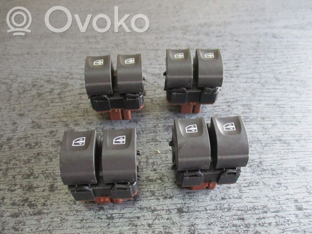 Renault Captur Other engine bay part 