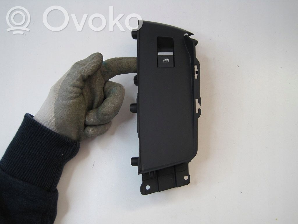 Central console control unit   4K0959855