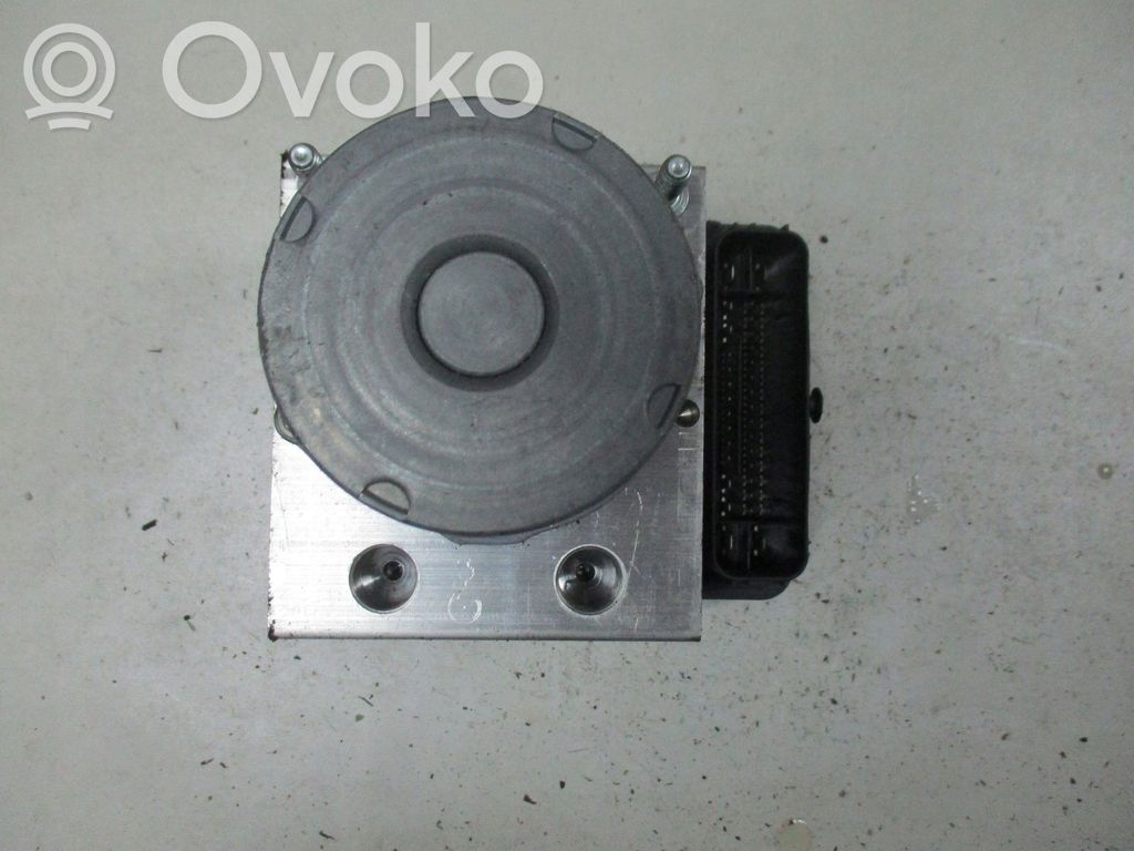 Jaguar XE Other engine bay part 