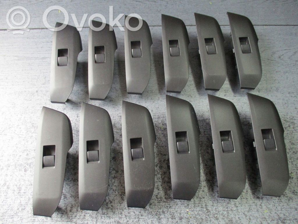 Lexus NX Central console control unit 