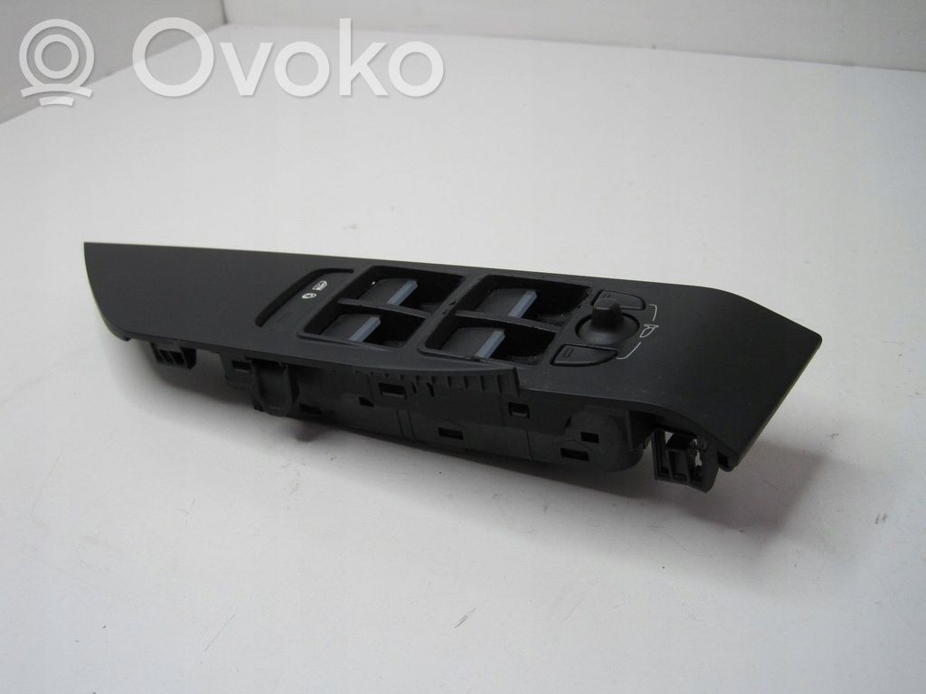 Unité de commande console centrale   HK8314540AA