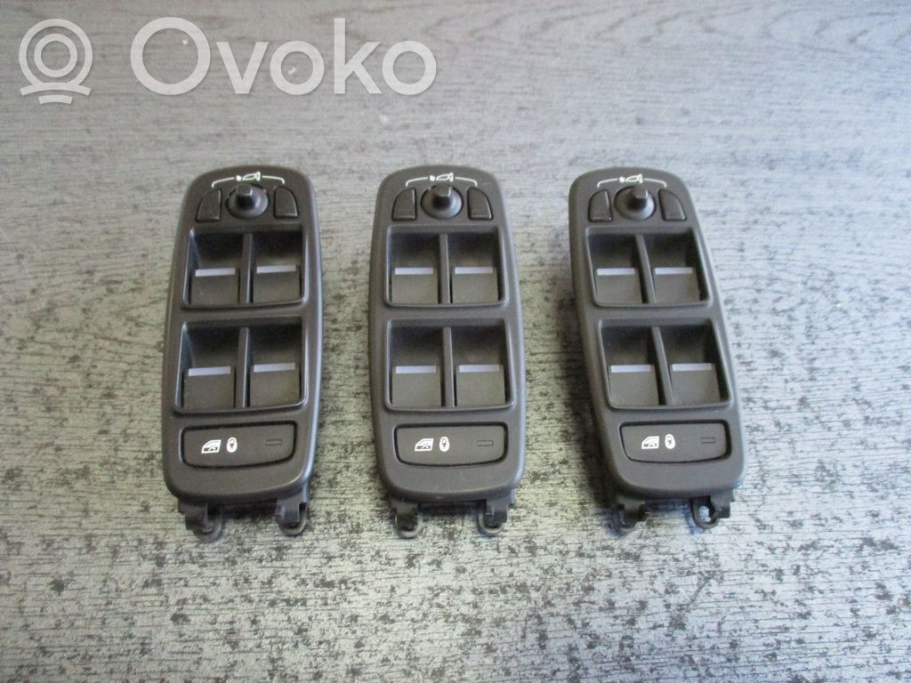 Jaguar XE Central console control unit 