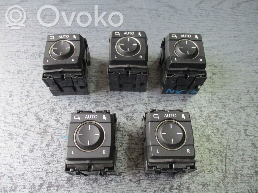 Lexus NX Central console control unit 