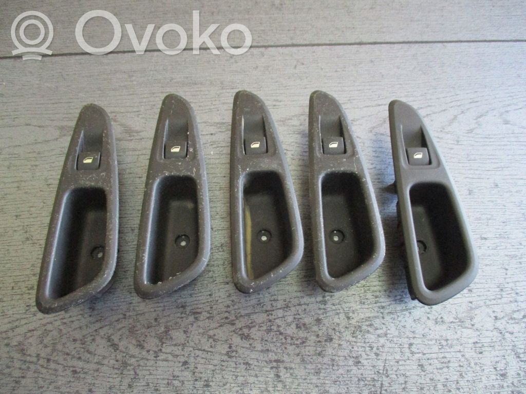 Peugeot 308 Audio system kit 