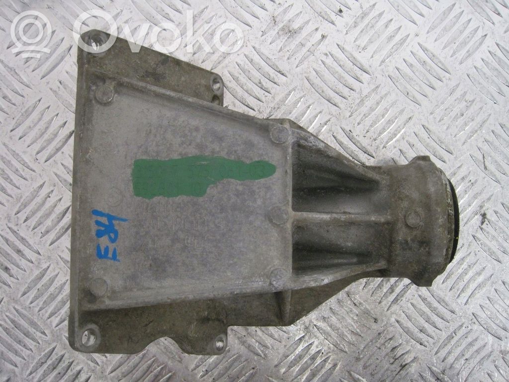BMW 5 F10 F11 Engine mount bracket 
