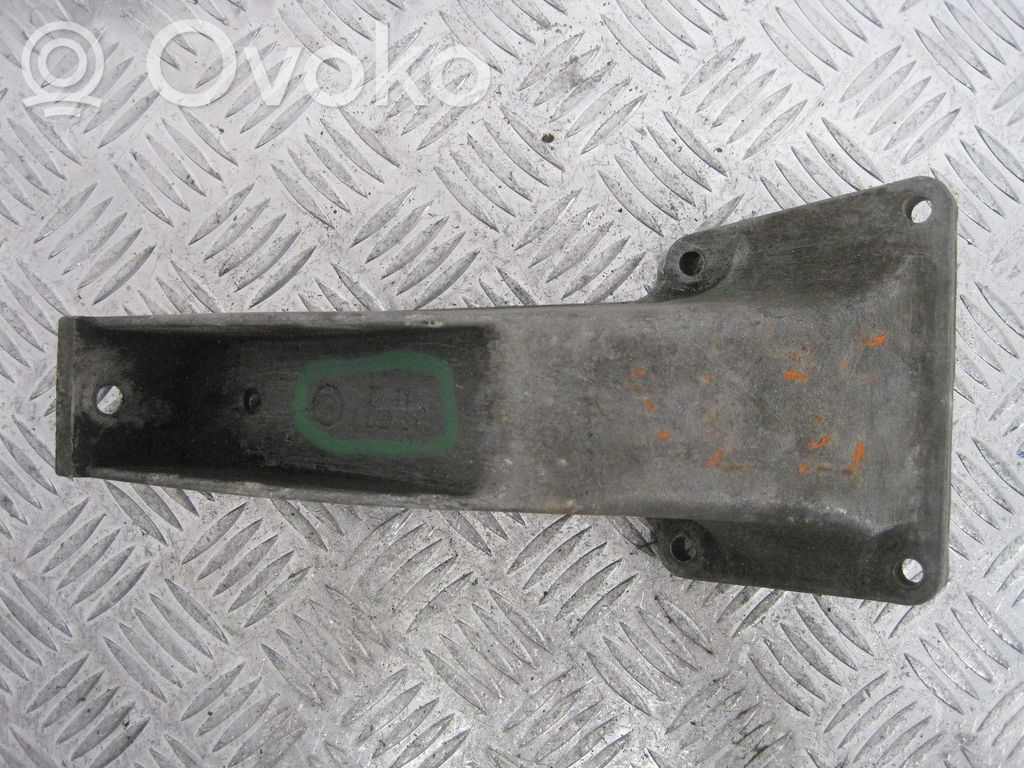 BMW 5 E39 Gearbox mounting bracket 