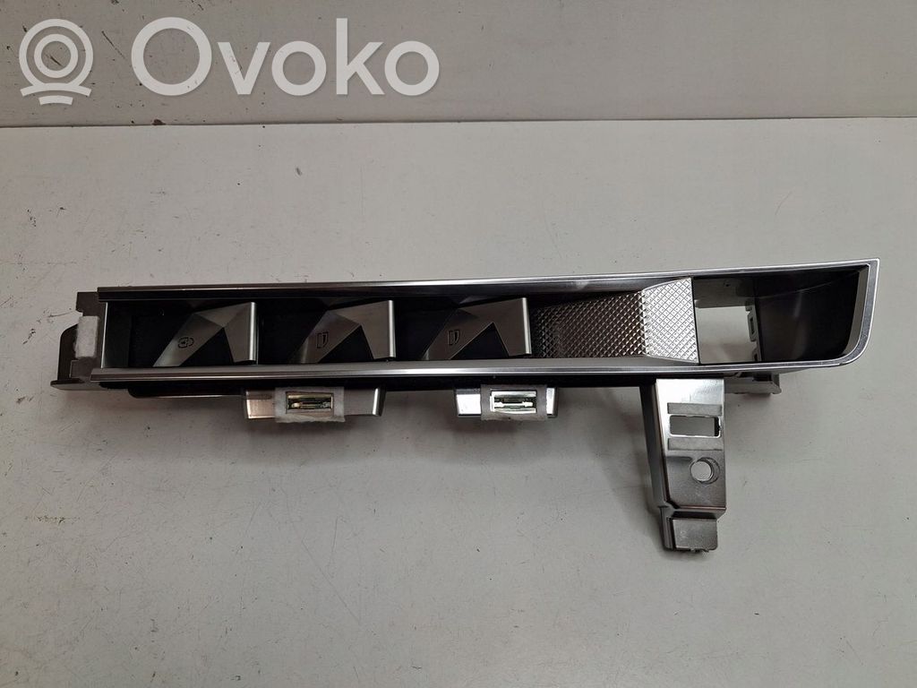 Citroen C4 Grand Picasso Central console control unit 