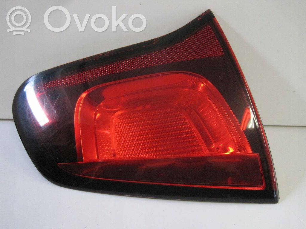 Citroen C3 Aizmugurējais lukturis virsbūvē 