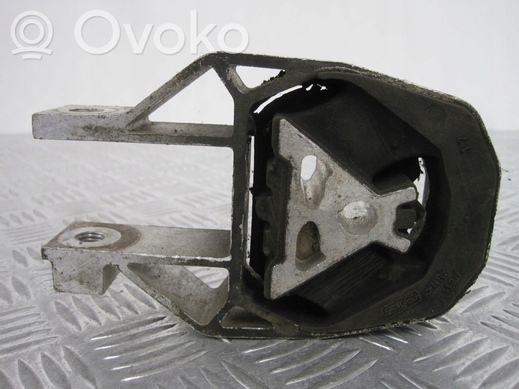 Engine mount vacuum valve   BV616P082CB
