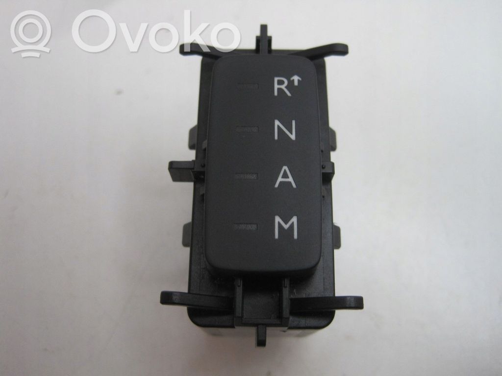 Citroen DS5 Central console control unit 