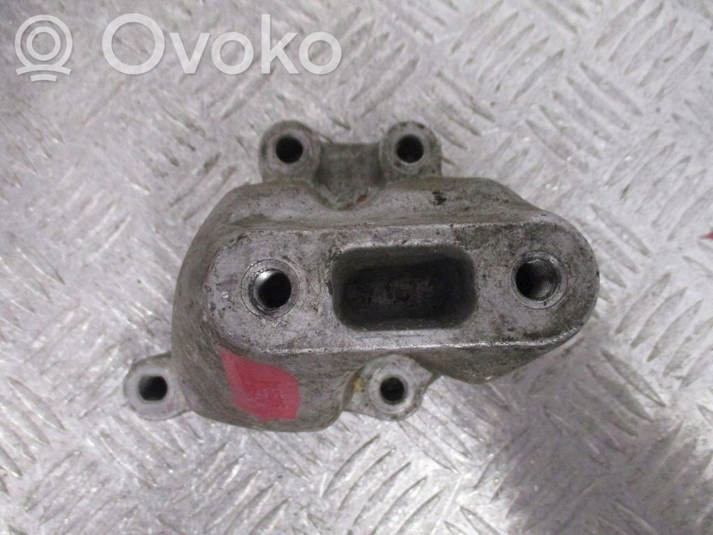 Chrysler 300C Engine mount bracket 
