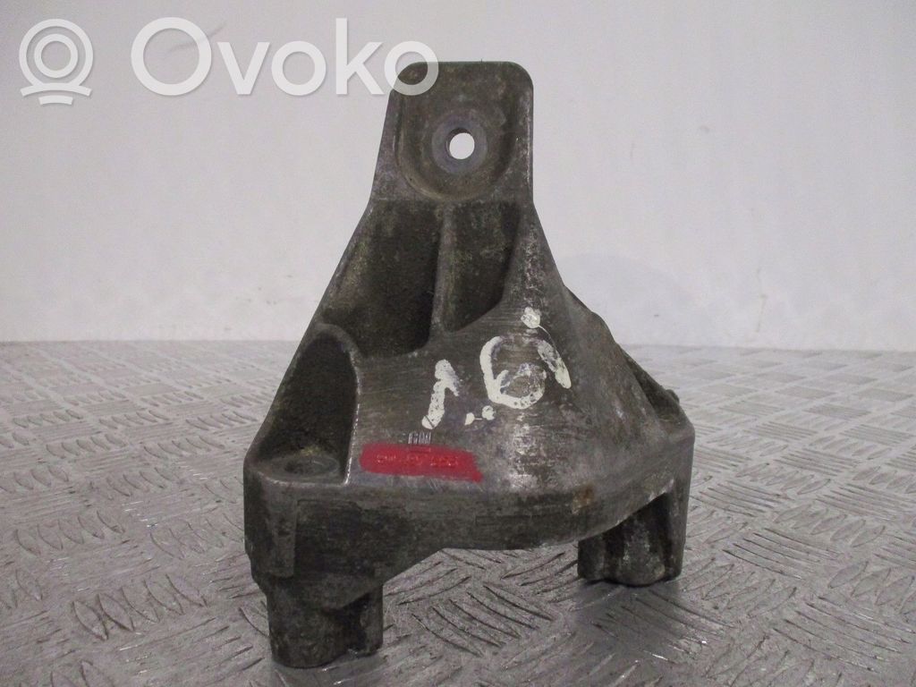 Opel Vectra B Engine mount bracket 