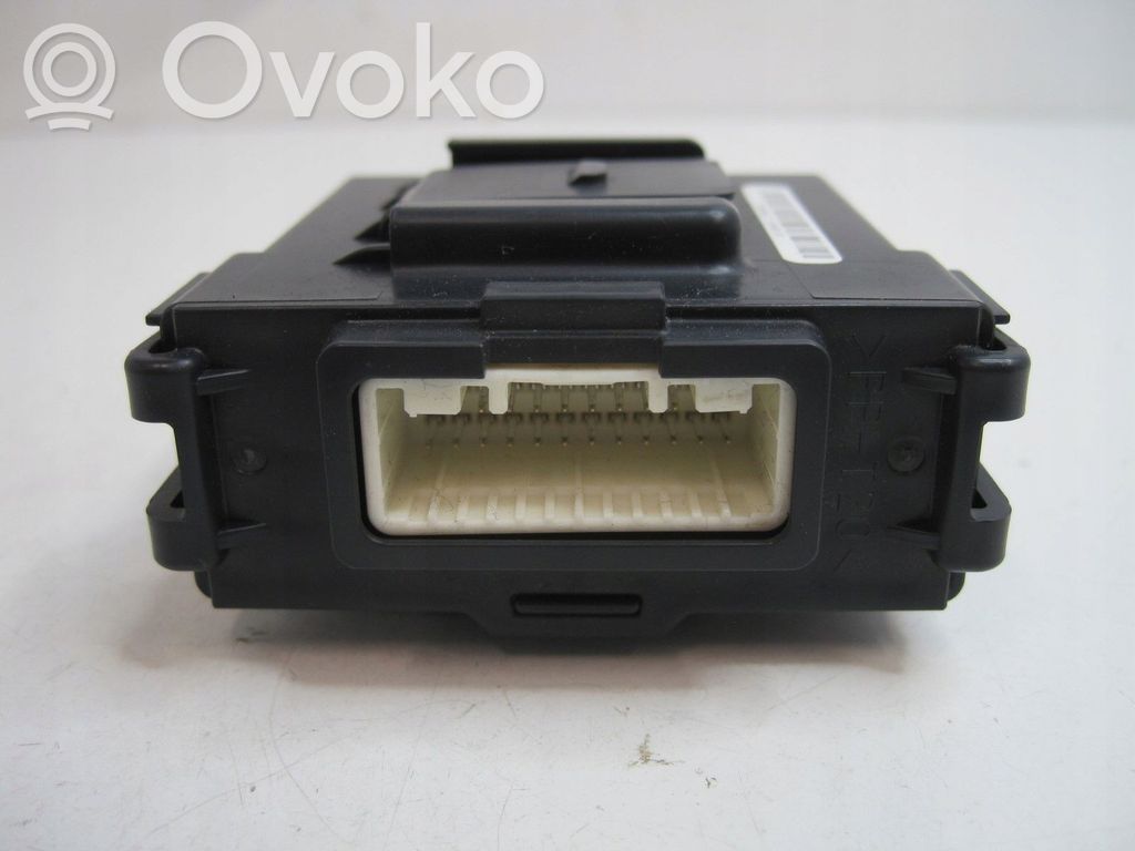 Nissan X-Trail T32 Central body control module 