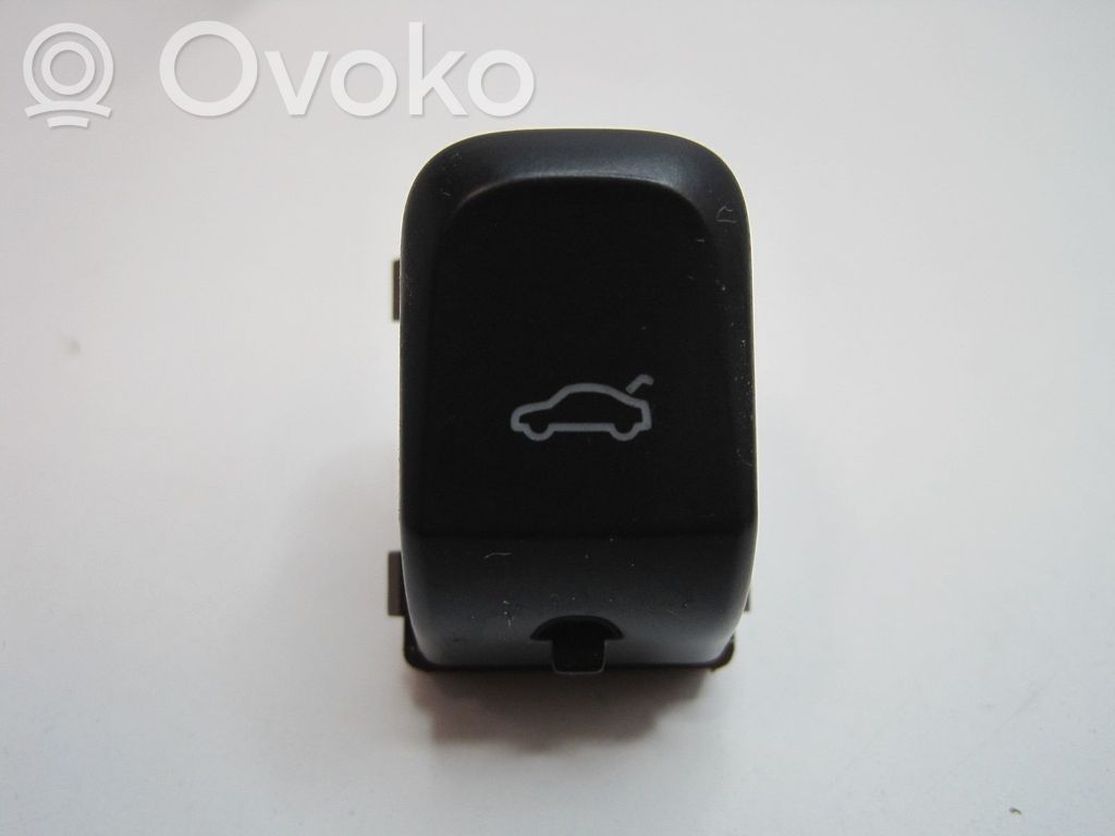 Audi A5 Central console control unit 