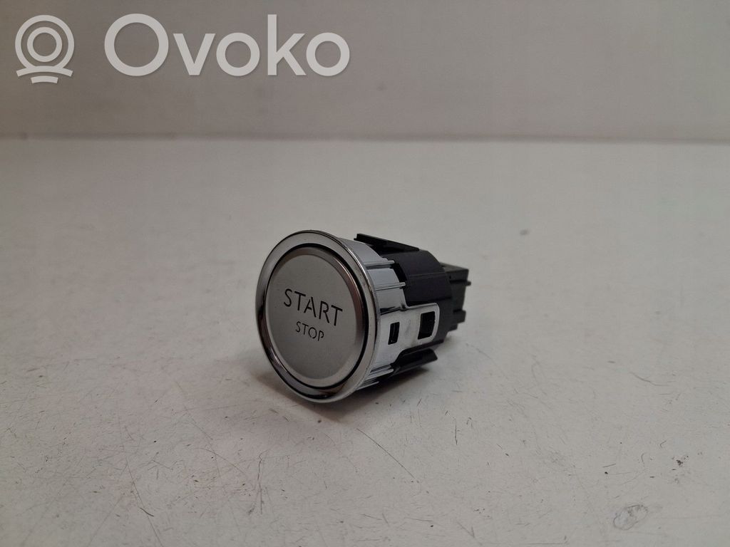 Peugeot 308 Central console control unit 