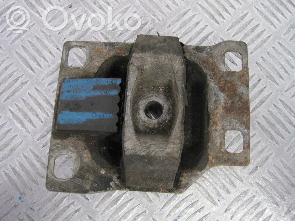 Ford Focus Engine mount vacuum valve 