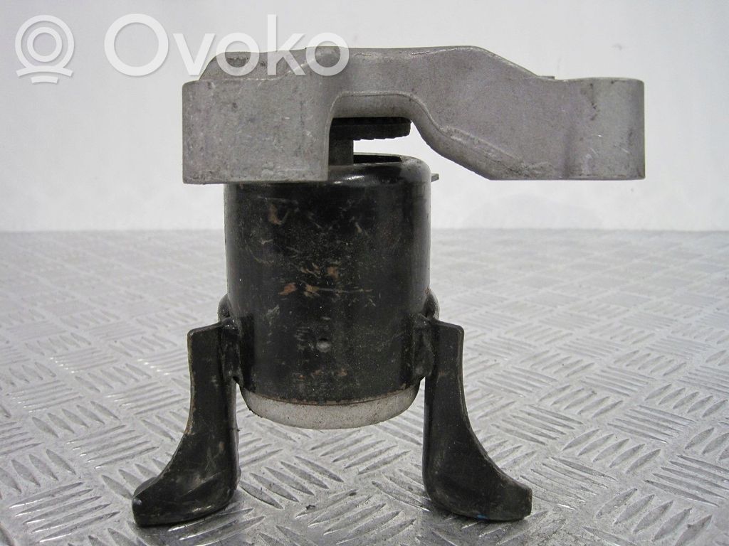 Ford Fiesta Engine mount vacuum valve 