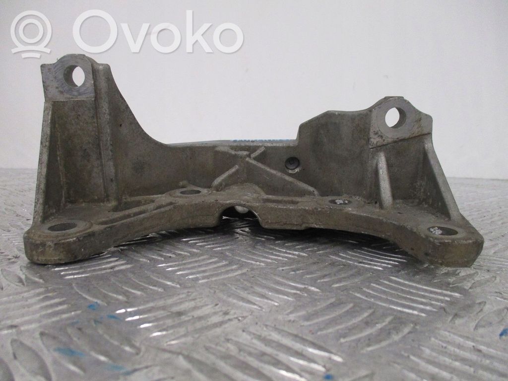 Ford Transit Custom Engine mount bracket 