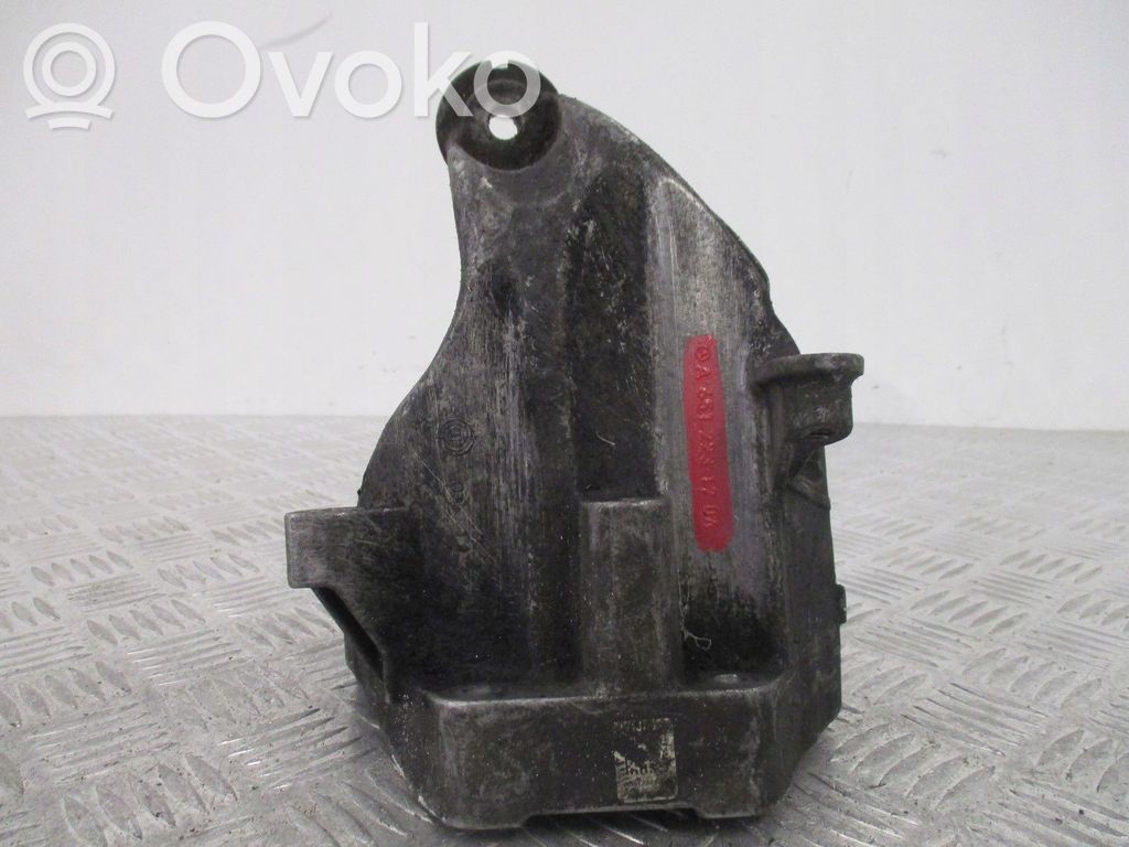 Peugeot Partner III Engine mount bracket 