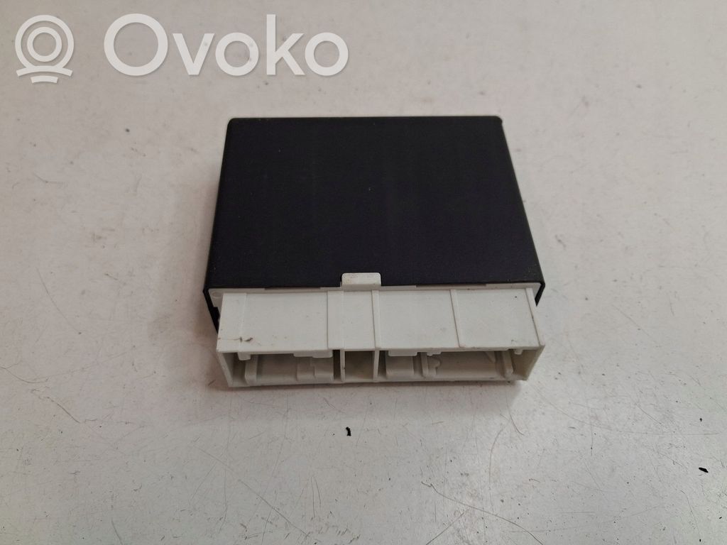 Mini One - Cooper Clubman R55 Central body control module 